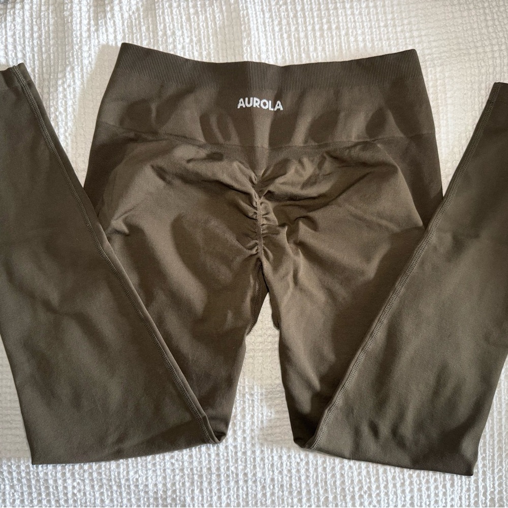Aurola Seamless Scrunch Leggings